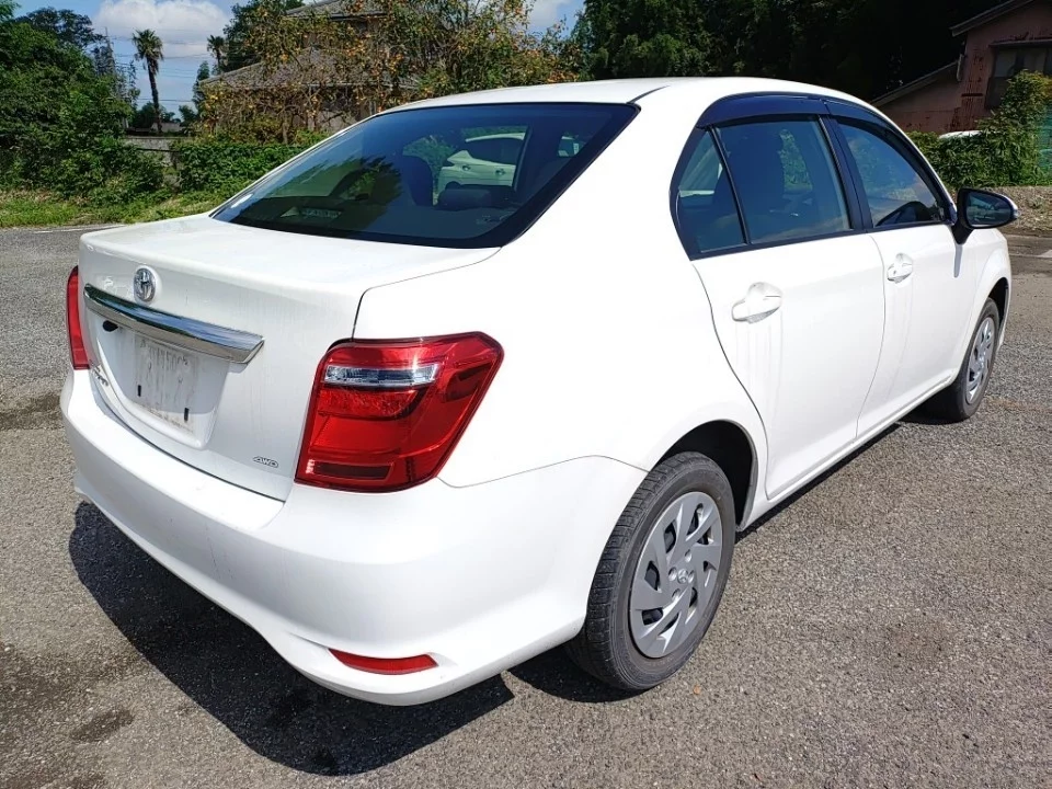 Toyota Corolla Axio NZE164 2021